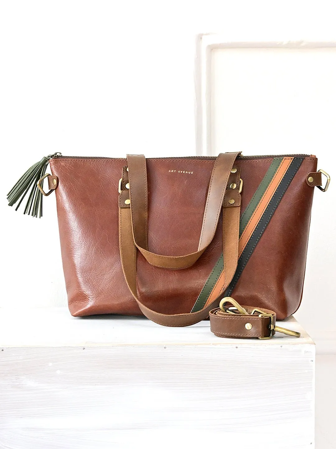 SURRANE- LEATHER TOTE BAG